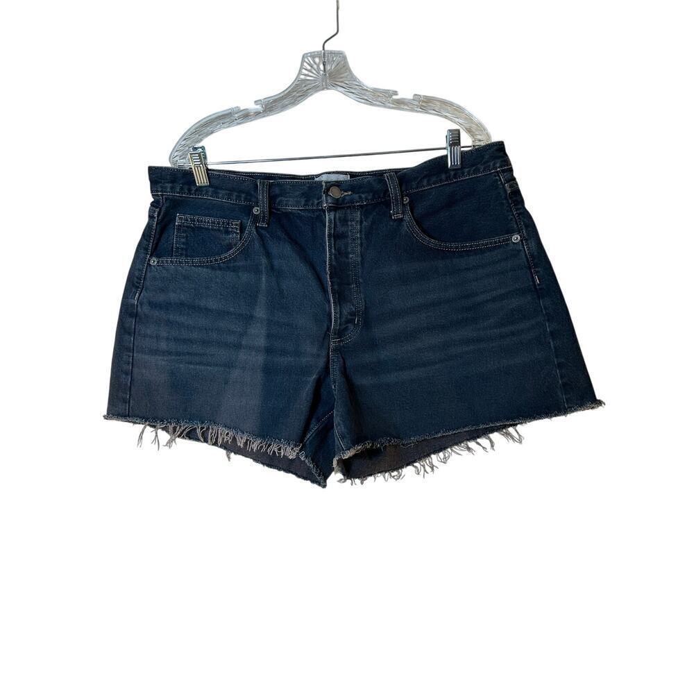UNIVERSAL THREAD Women’s Button Fly Cut Off Baggy Shorts / Size: 14